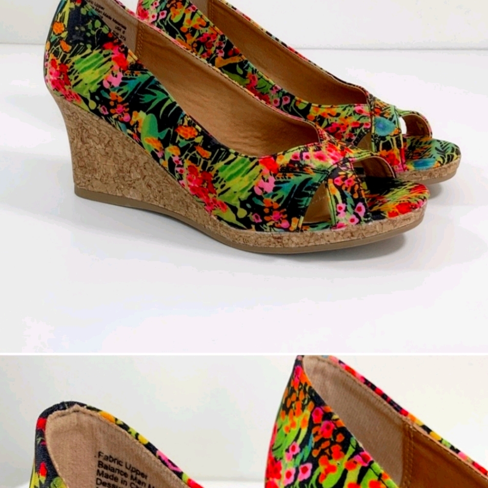 Dexflex Comfort Floral Peep Toe Wedges